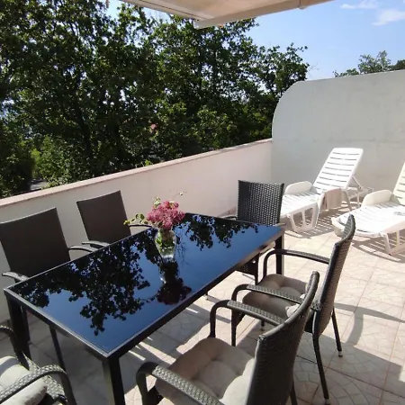 Apartment Brzac * Brzac