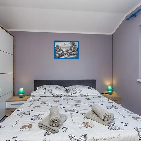 Apartment Brzac