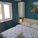 Apartment Brzac *