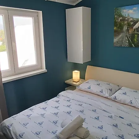 Apartment Brzac *